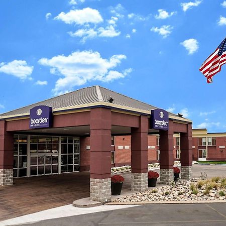 Boarders Inn & Suites By Cobblestone Hotels - Гранд Айлънд Екстериор снимка